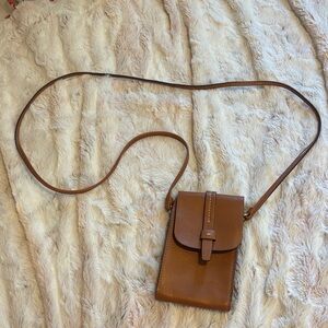 GAP Slim Crossbody Phone Bag in Tan Leather